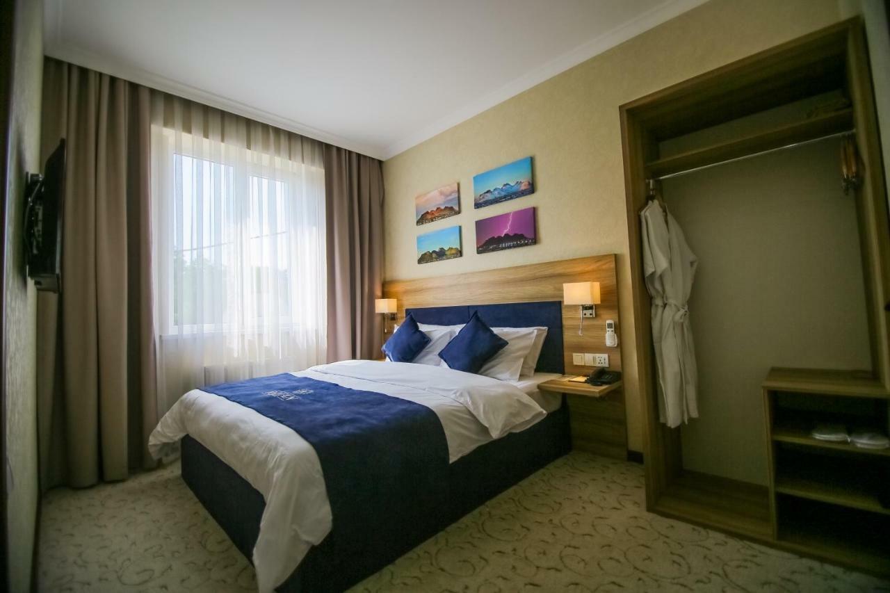 Rayan Hotel 奥什 外观 照片