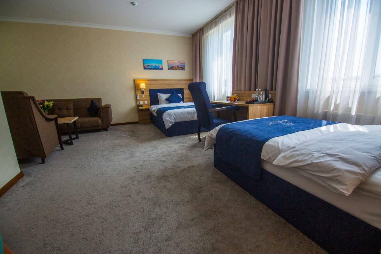 Rayan Hotel 奥什 外观 照片