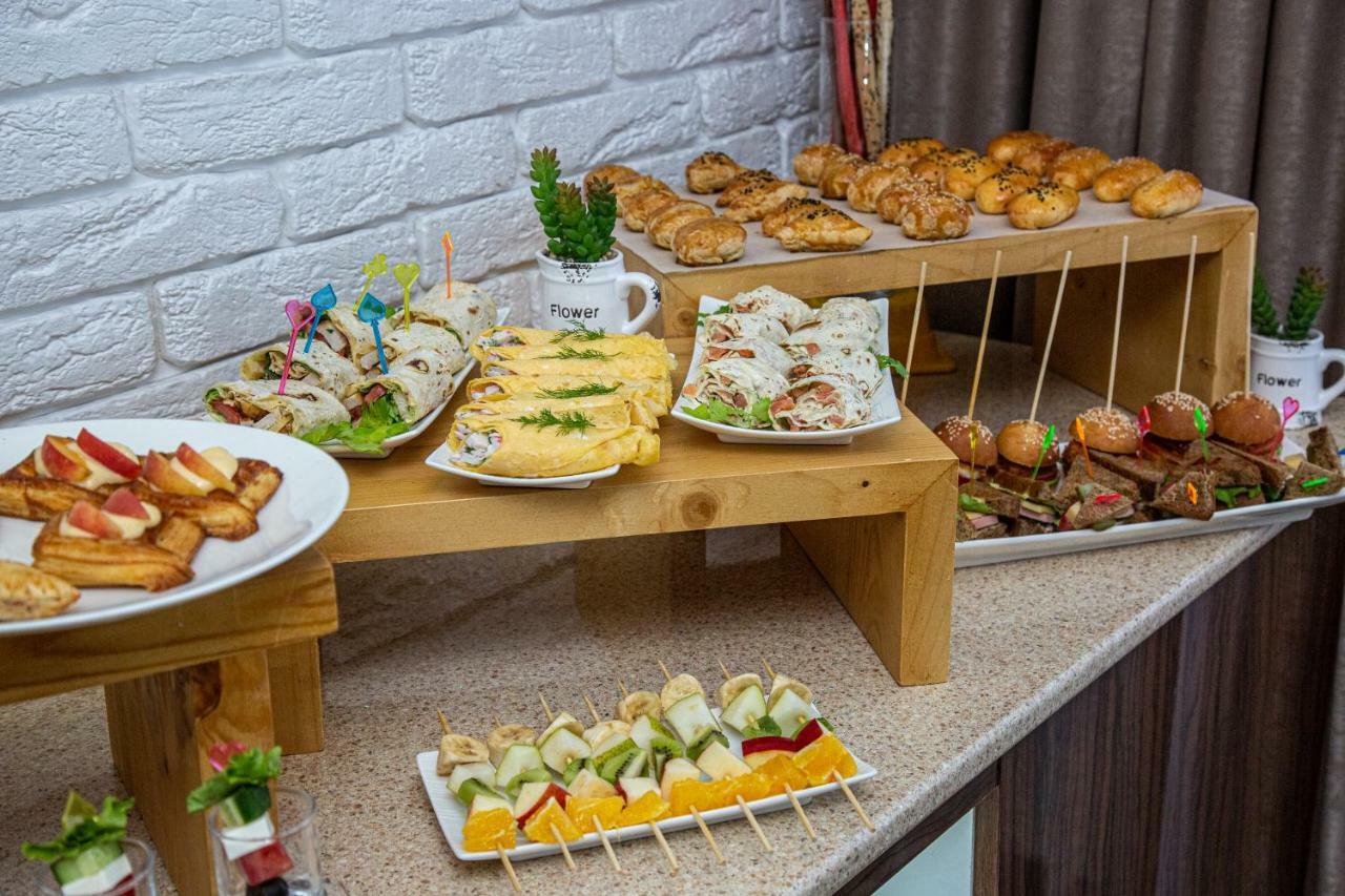 Rayan Hotel 奥什 外观 照片