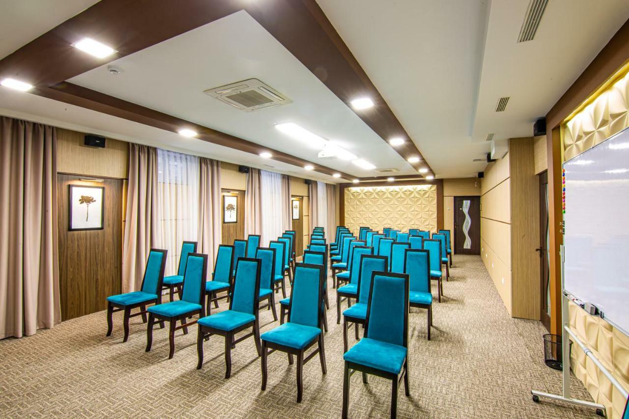 Rayan Hotel 奥什 外观 照片